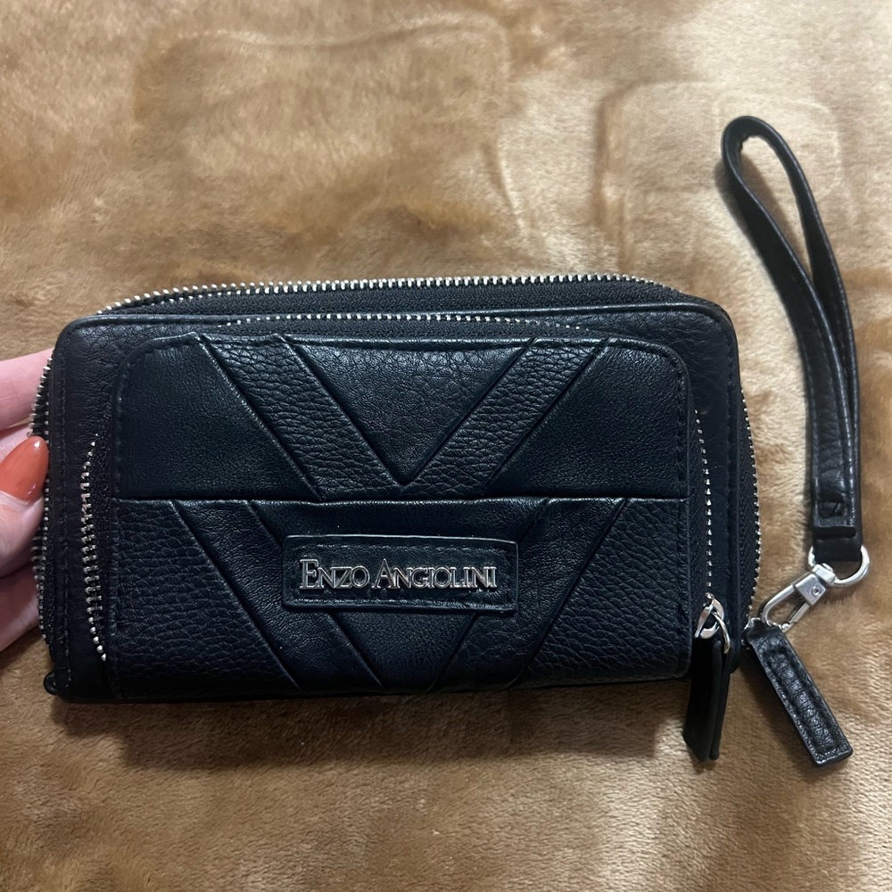 Enzo Angiolini Black Leather Wristlet